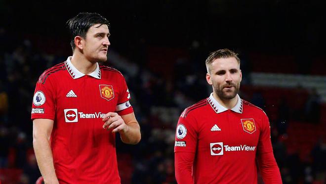 德斯立雕像 德斯立雕像